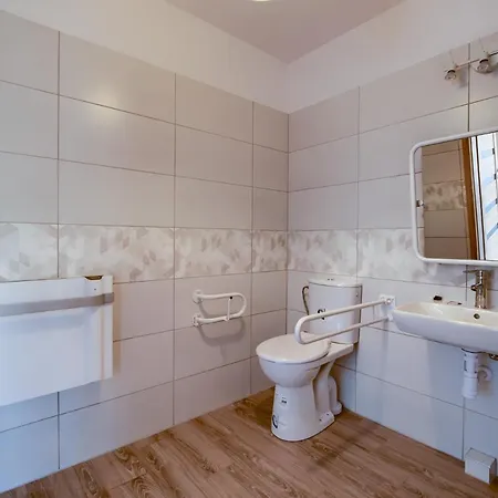 Purtulka Klimatyzowane 게스트하우스 포비에로보